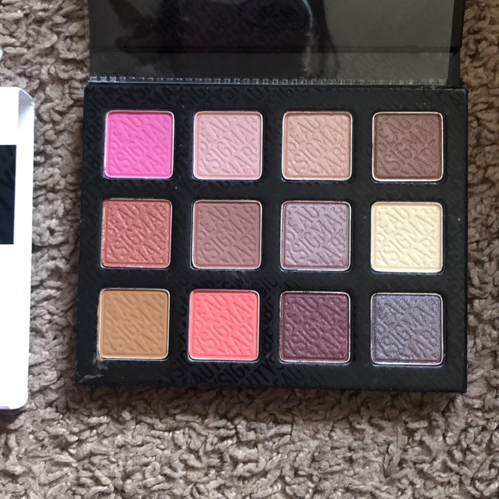 Sigma Billiant & spellbinding eyeshadow palette